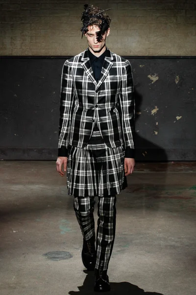 Look 17